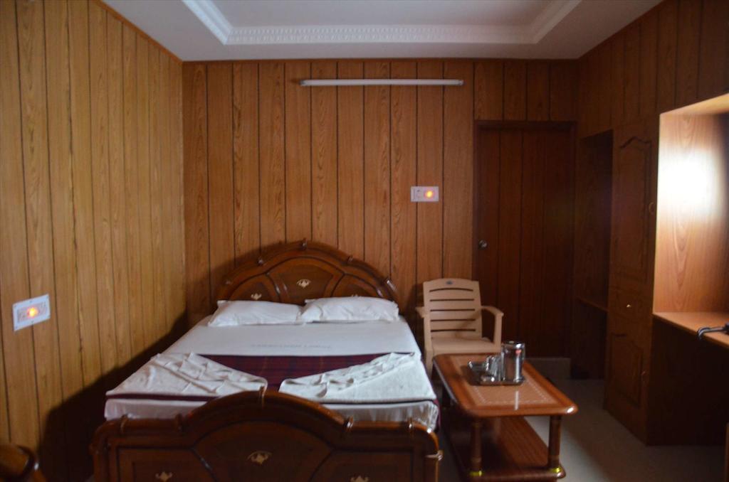 Saravanan Lodgeチェンナイ 部屋 写真